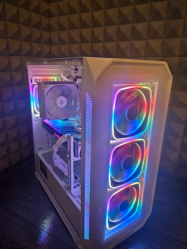 Gaiming white ryzen 7 rx - white,